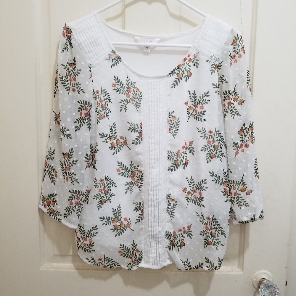 Quarter sleeve shirt